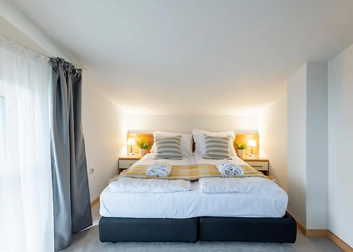 103 View Park Hotel