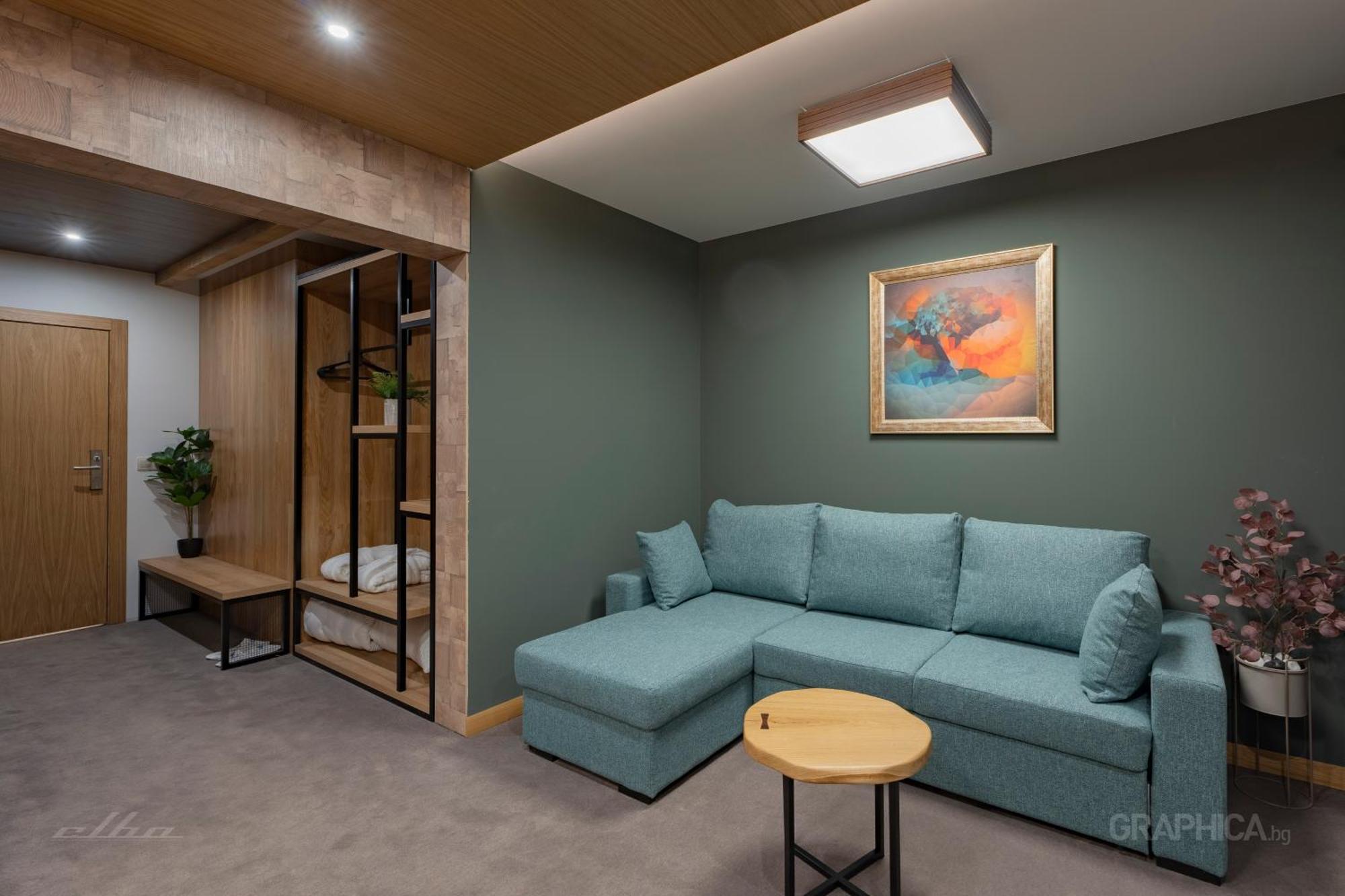 103 View Park Hotel 4*
