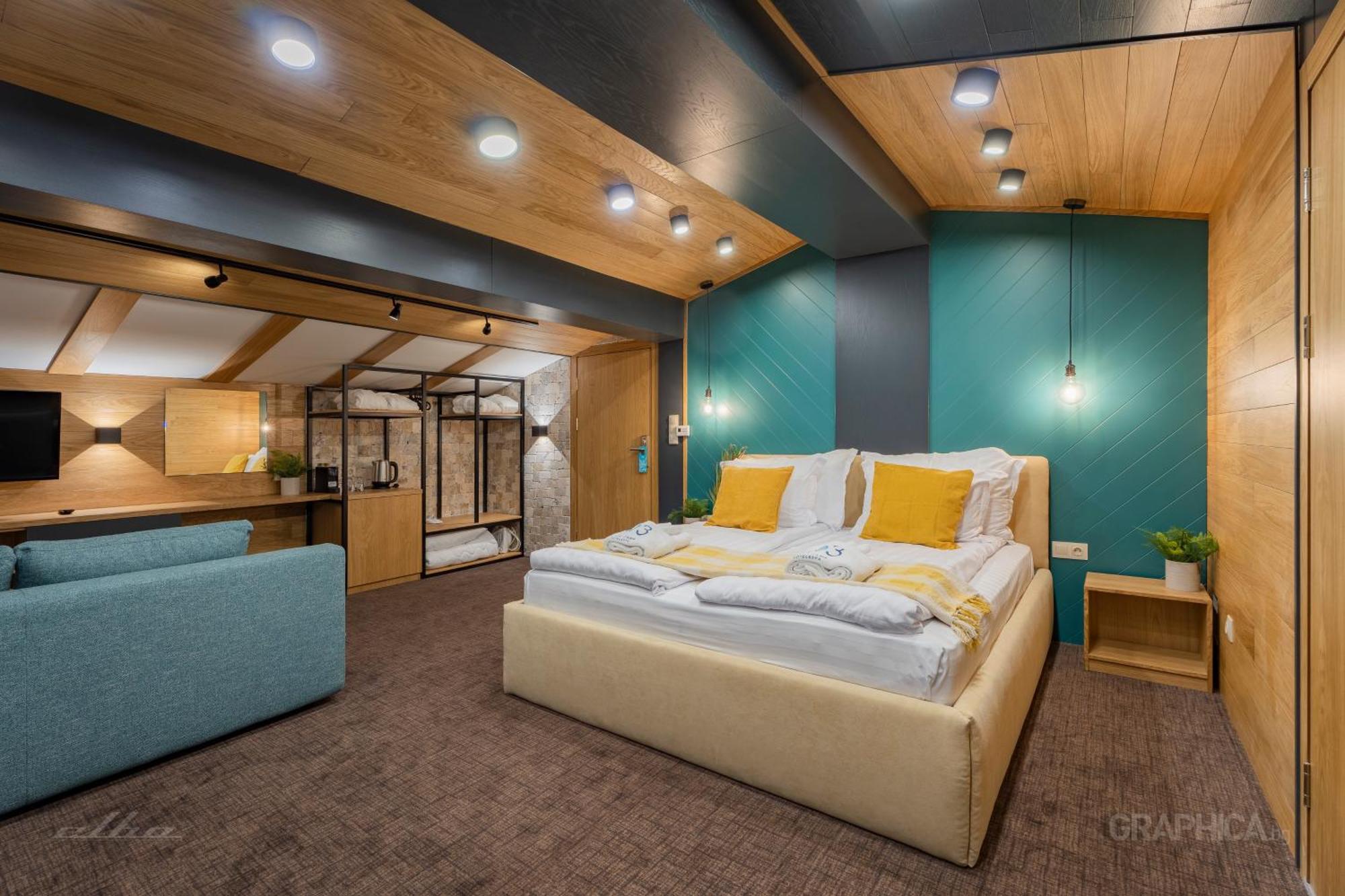 103 View Park Hotel
