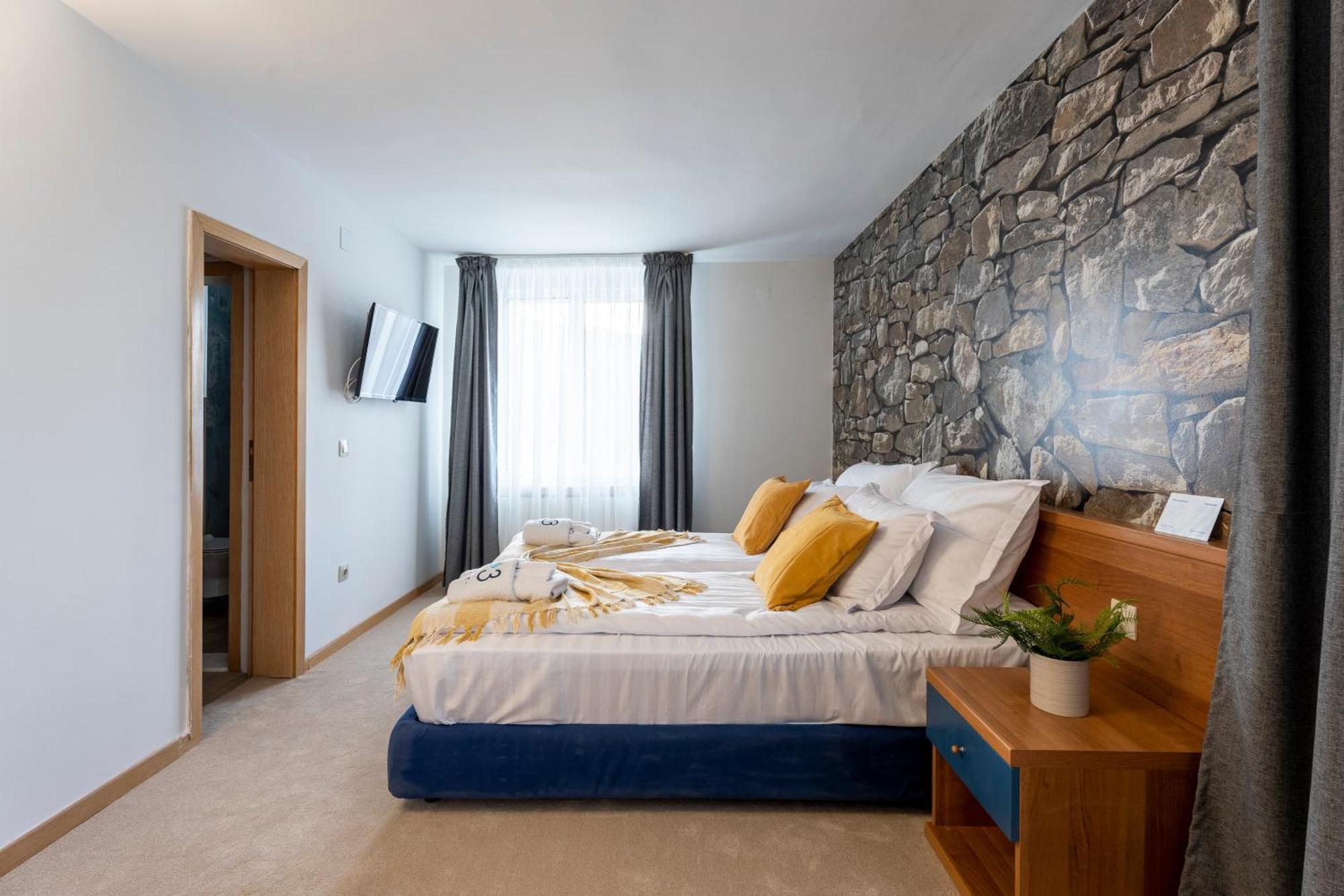 103 View Park Hotel